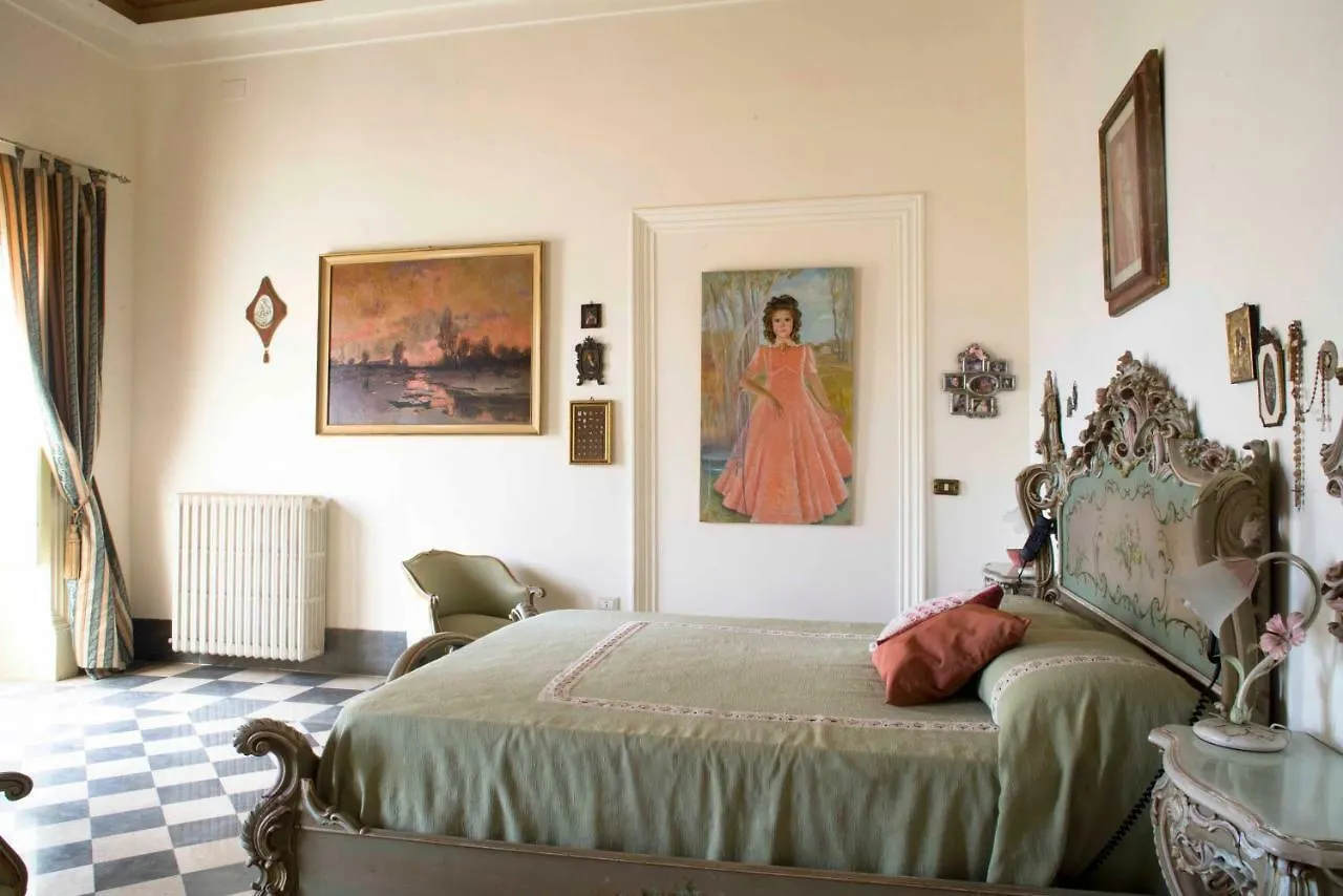 Garibaldi 15 Bed & Breakfast Marsala Italy